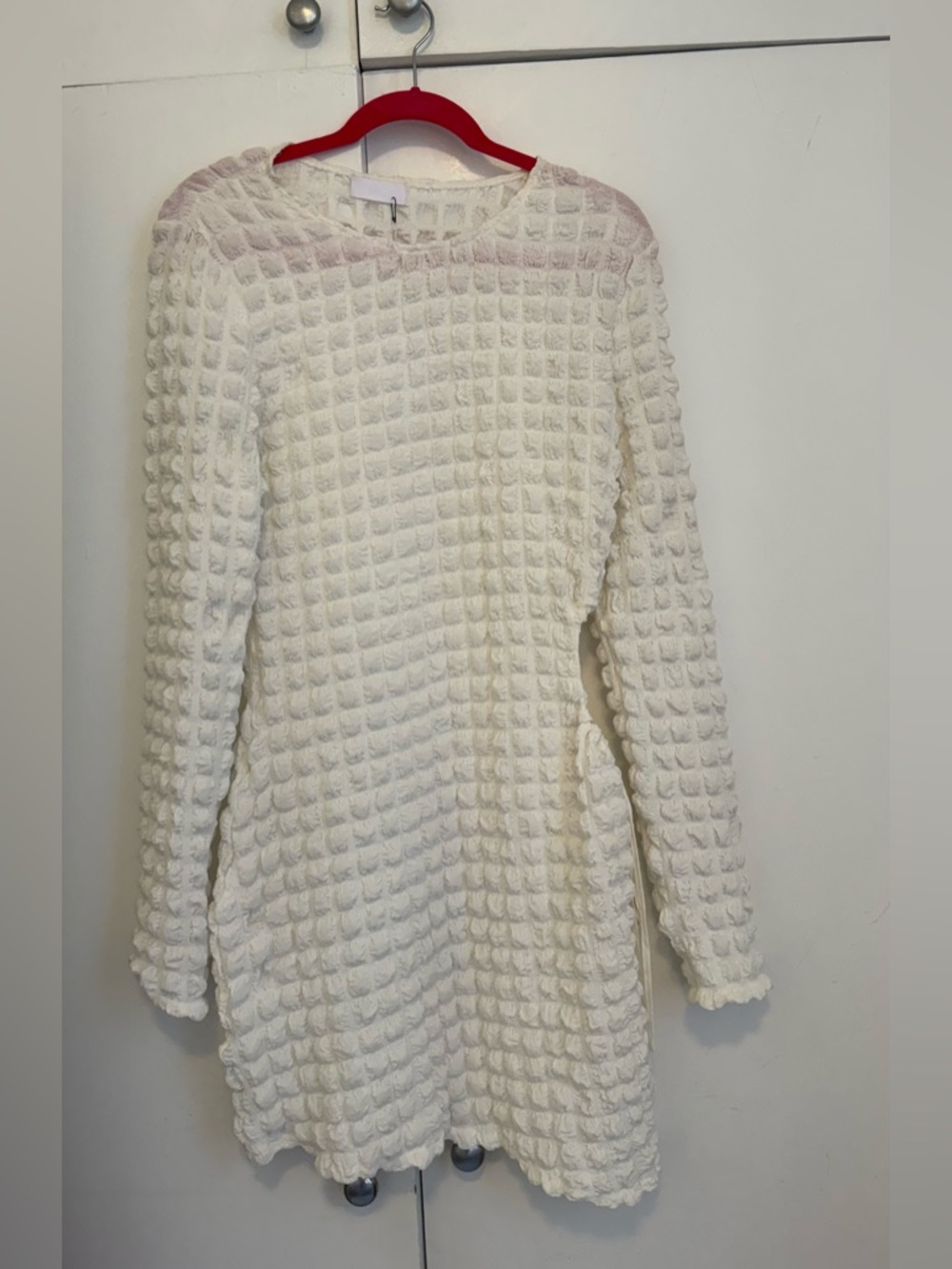 Isalis NWT White Bubble Textured Long-Sleeve Mini Dress with Cutout